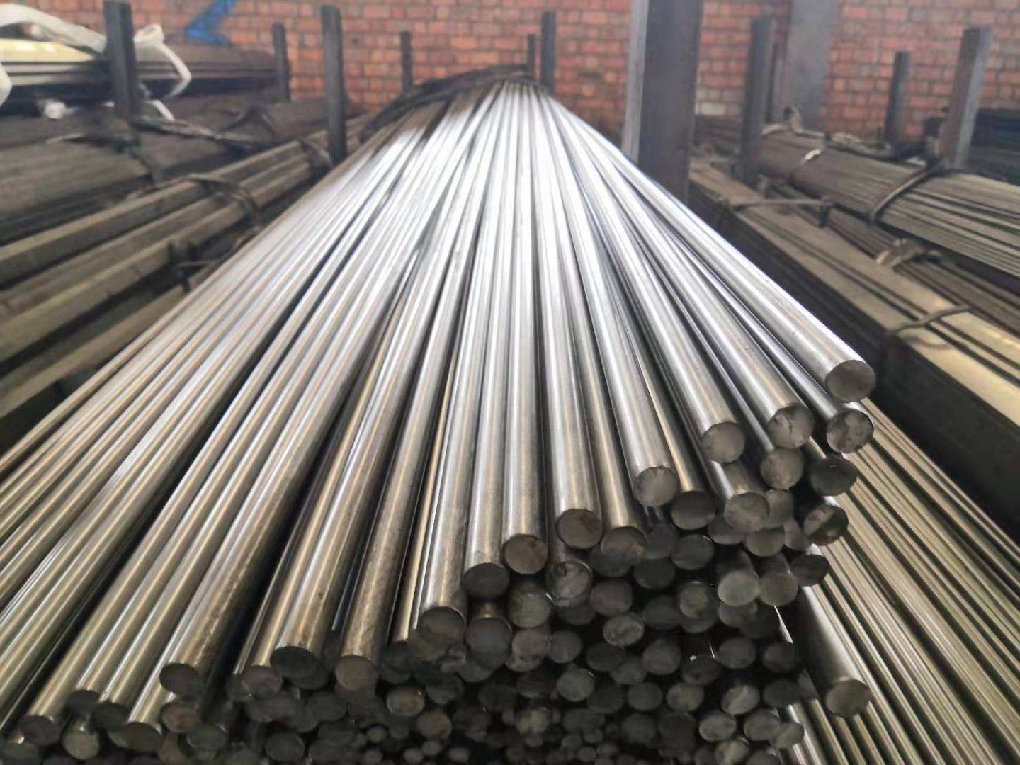 İzmir Kemalpaşa’da düz yuvarlak demir satışı ile sanayi ve inşaat sektörüne güvenilir ürünler sunuyoruz