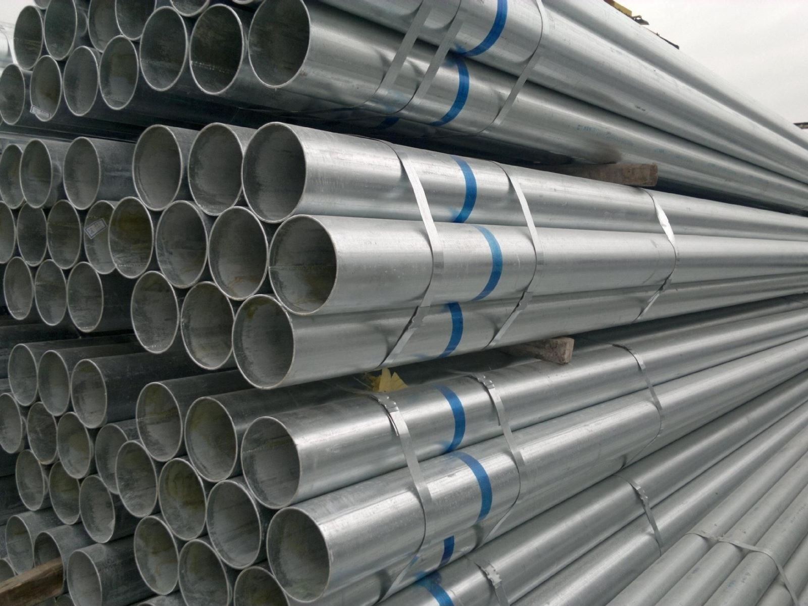 Kemalpaşa/İzmir’de galvanizli boru satışıyla su tesisatı, inşaat ve sanayi alanlarında güvenilir çözümler sunuyoruz