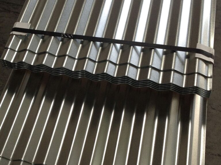 İzmir Kemalpaşa’da galvanizli oluklu levha satışı ile çatı ve yapı projelerine dayanıklı çözümler sunuyoruz