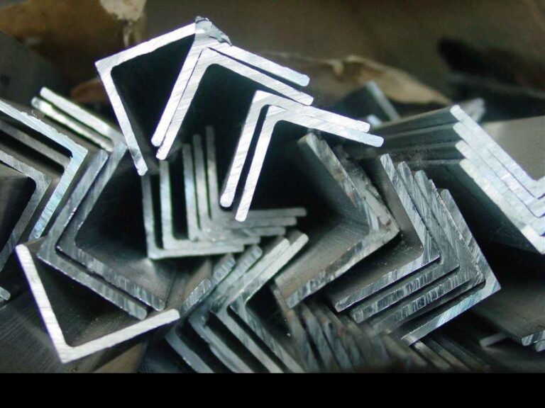 İzmir Kemalpaşa’da köşebent satışı ile inşaat ve sanayi sektörüne güvenilir ürünler sağlıyoruz